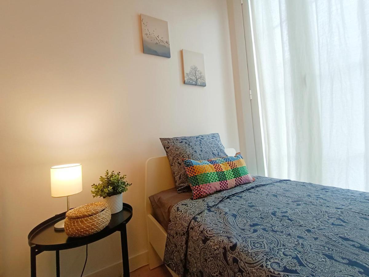 By Plaza Universidad Rooms Βαρκελώνη Εξωτερικό φωτογραφία
